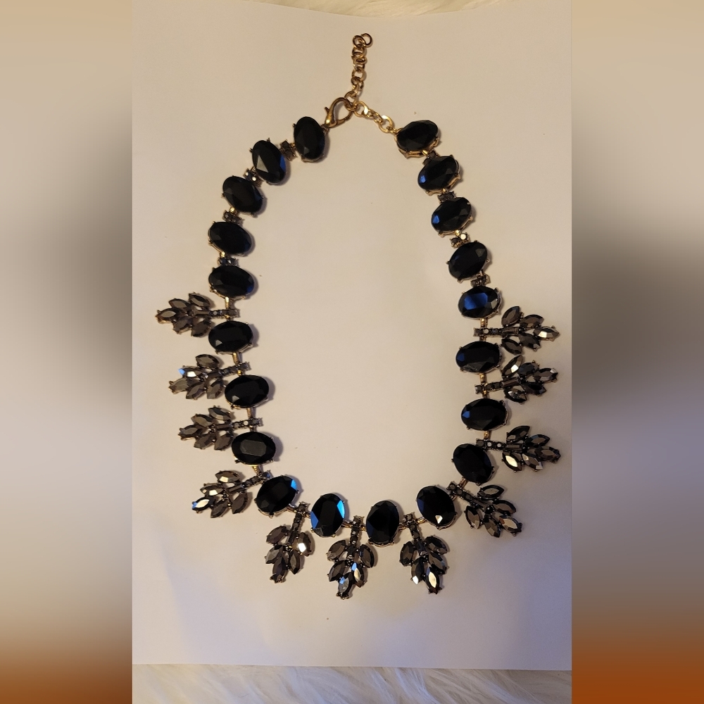 Beautiful necklace  l
